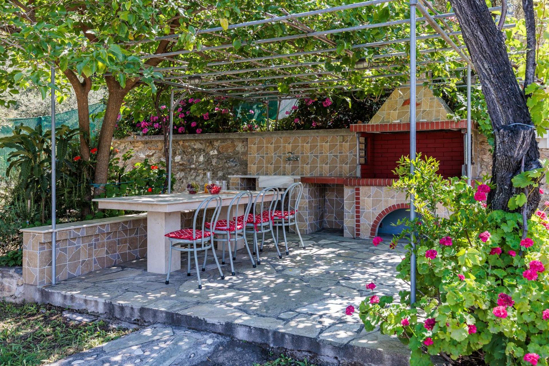Anesis Apartment 2 Fireplace سكوبيلوس تاون المظهر الخارجي الصورة