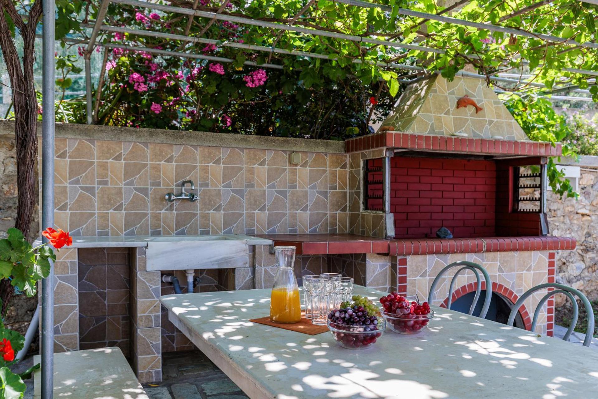 Anesis Apartment 2 Fireplace سكوبيلوس تاون المظهر الخارجي الصورة